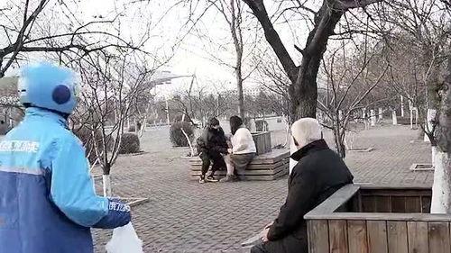 燕郊大爷吃瓜事件,一场引发热议的社区风波