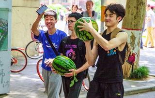 山东吃瓜吃到自己学校