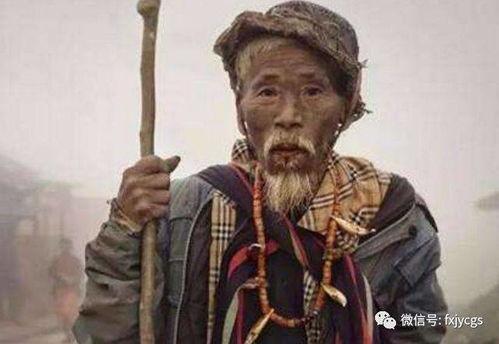 恶霸老乞丐吃瓜,一场关于正义与善良的较量