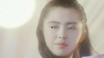 偷香窃玉吃瓜txt,宫廷秘闻里的瓜田奇谈